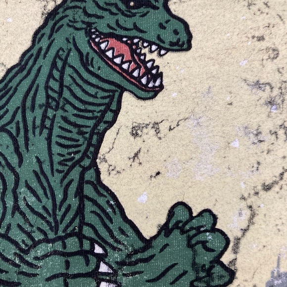 Godzilla “Great Wave off Kanagawa” monster movie T-shirt, size small - Picture 6 of 6